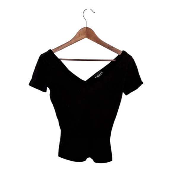 VTG DOLCE & GABBANA Womans Black V-Neck Short Sleeve T-Shirt SZ 4 Luxury Italy - Picture 2 of 14